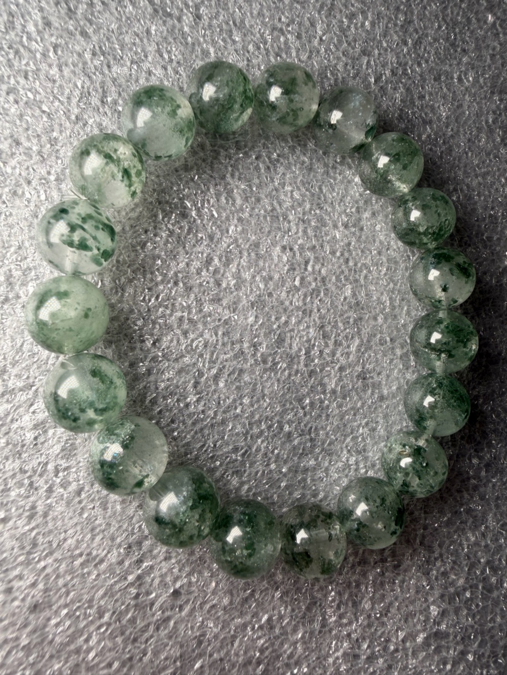 Beautiful Rare High Quality 10MM Green Mica in Quartz Natural Crystal Bracelet